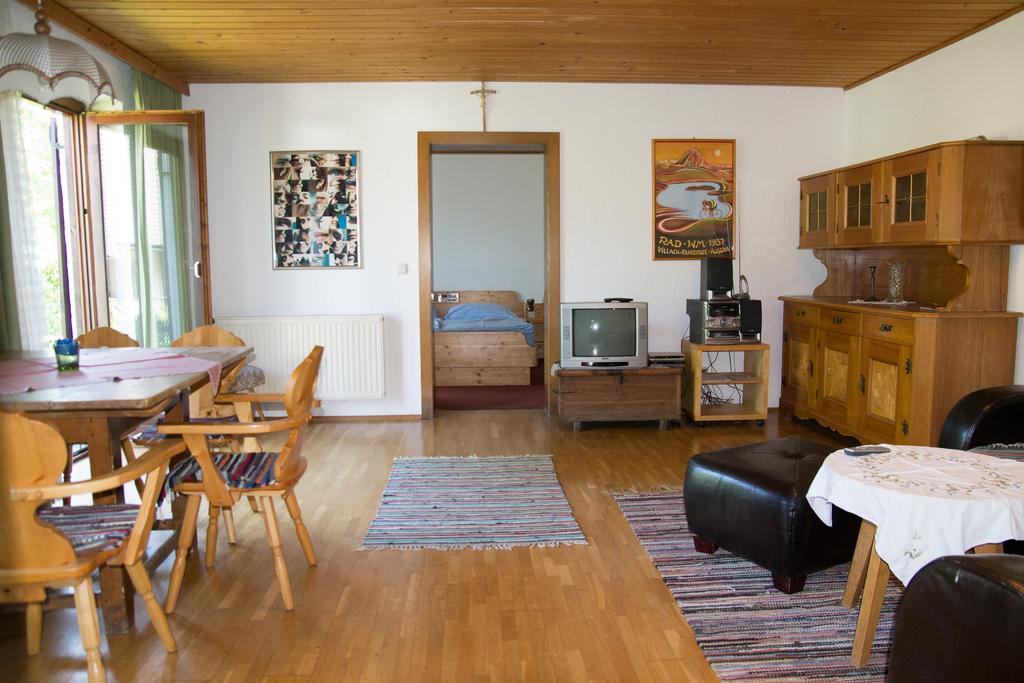 Apartments Wrolich Latschach ober dem Faakersee Δωμάτιο φωτογραφία
